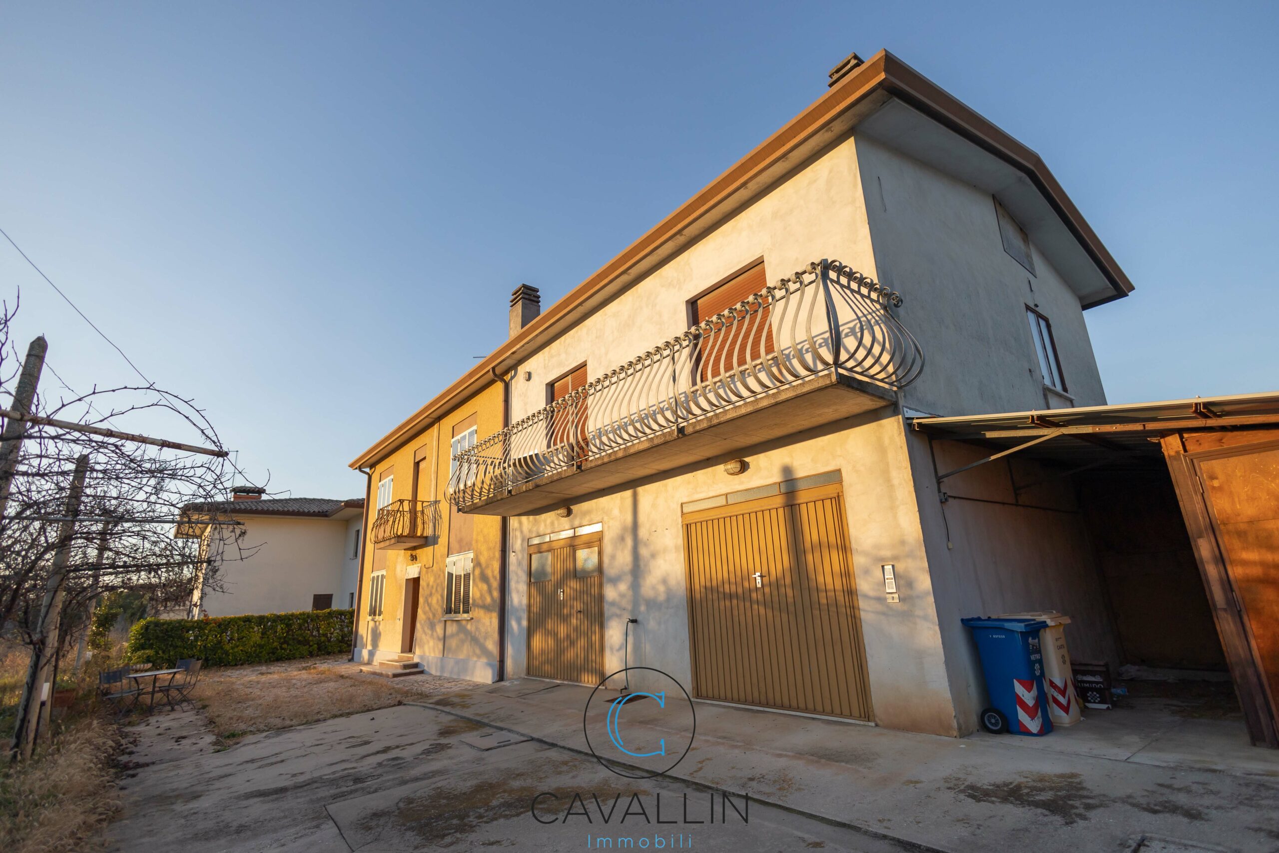 Ampia abitazione singola immersa nel verde – Biadene